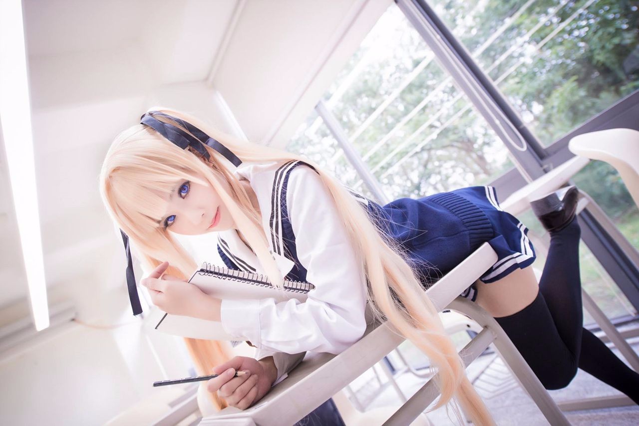 cosplay下限极致美腿,艾米莉亚cosplay 大师级cosplay赏!完美还原二次元修长美腿