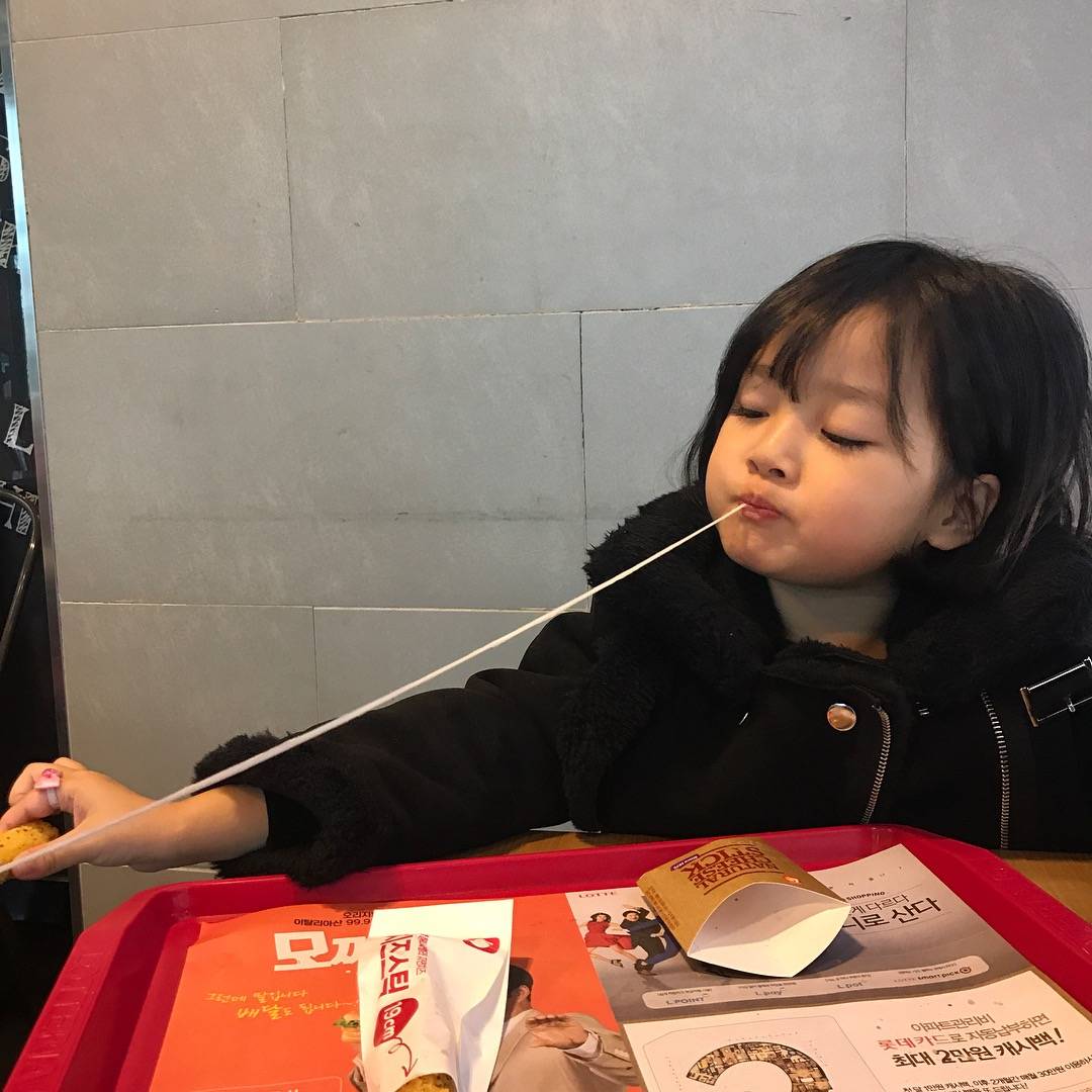 权律二真的是超级无敌可爱了 哈哈哈哈哈