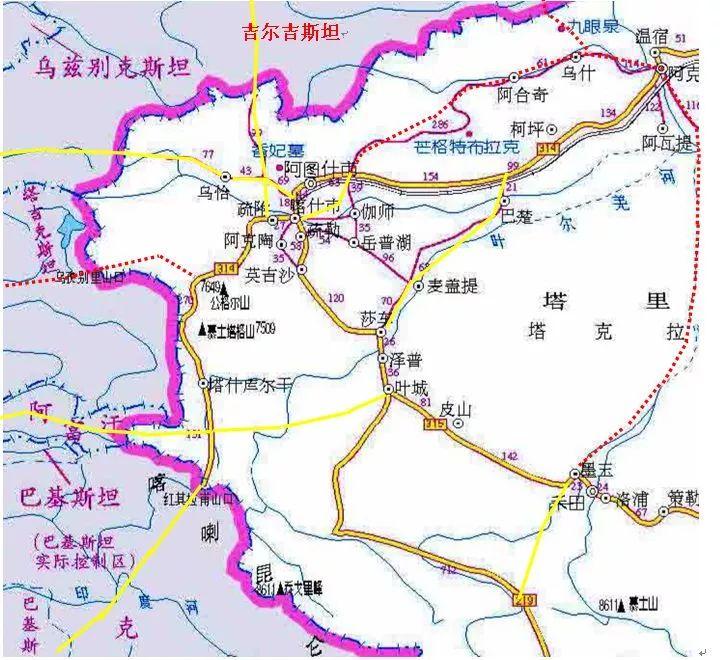 从塔县到喀什,算是真正到了新疆了