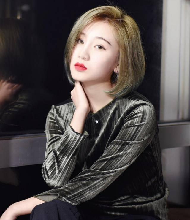 今年流行对勾烫