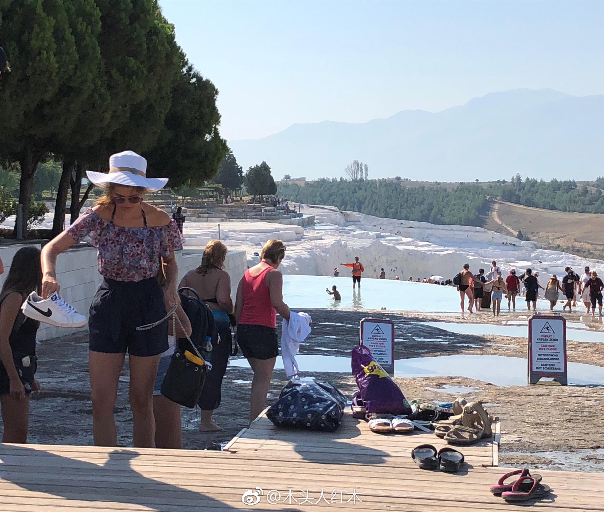 土耳其是突厥人后代,与我国新疆维吾尔族同一