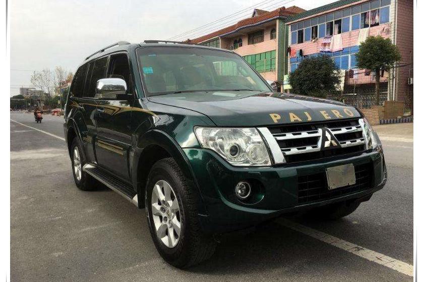 买一汽普拉多不如买它，纯进口+全时四驱，36万比途昂实用！