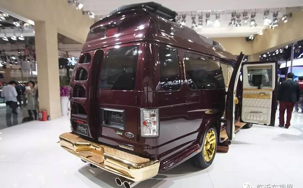 体验不一样的奢华, 全球限量的黄金版500万福特E350房车