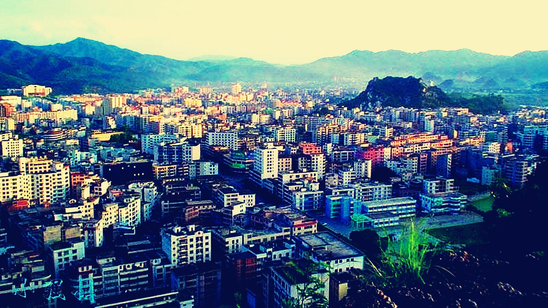 广东最伤心的城市,全部是山区,市区不通铁路,现