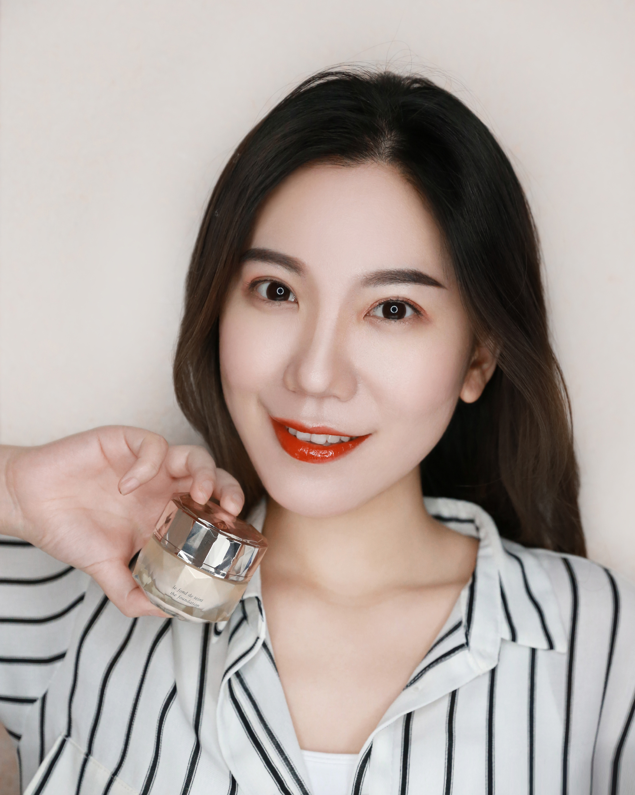 用过最爱的贵妇粉霜~CPB晶致润耀粉霜,上脸满分