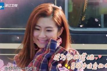 很多人不知道Selina妹妹其实也是知名女星，长相比她还漂亮！
