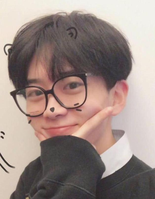 抖音小王子狒狒,人设持续坍塌,走红可还有望?