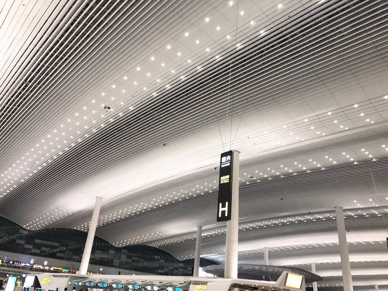 国内最大的单体航站楼--广州白云机场T2