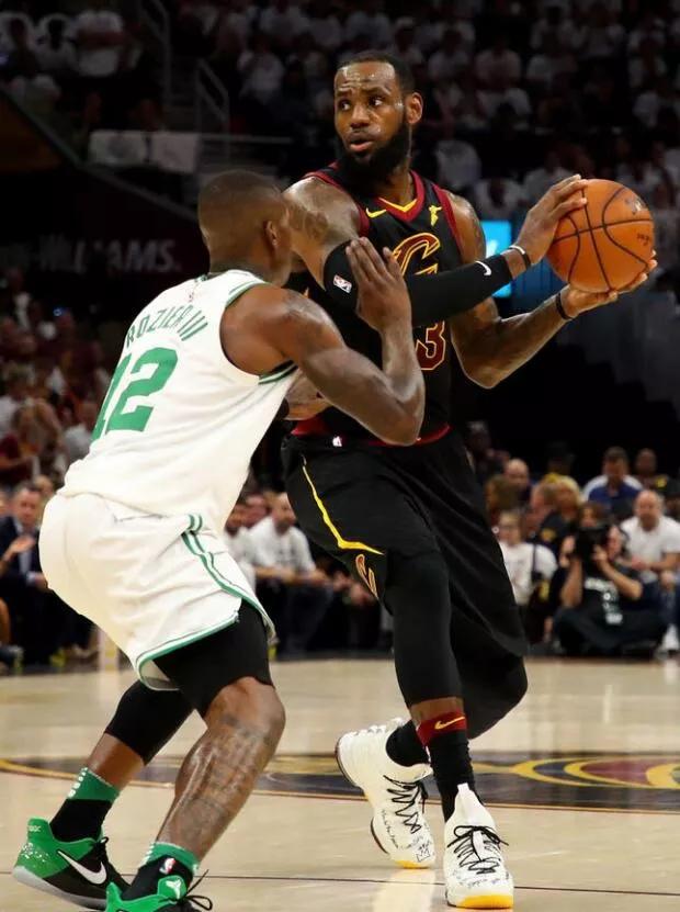 很多年后,你如何评价18年东决G6的詹姆斯?