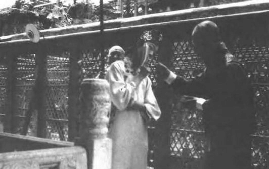 老照片: 监狱里的斯大林, 普京与里根的特别会面