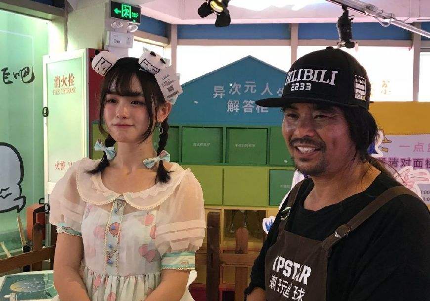 抖音爆红的面筋哥,一首《我已经爱上你》背后的故事让人泪目了!