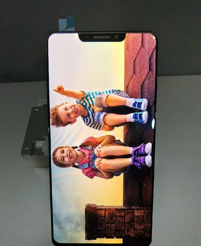 中国柔性屏正式量产,打破韩国垄断,直接将三星