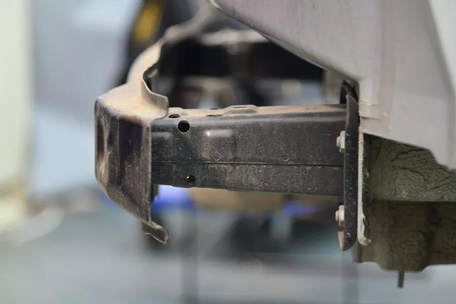 对观致工程师肃然起敬,观致3的防撞梁确实有点