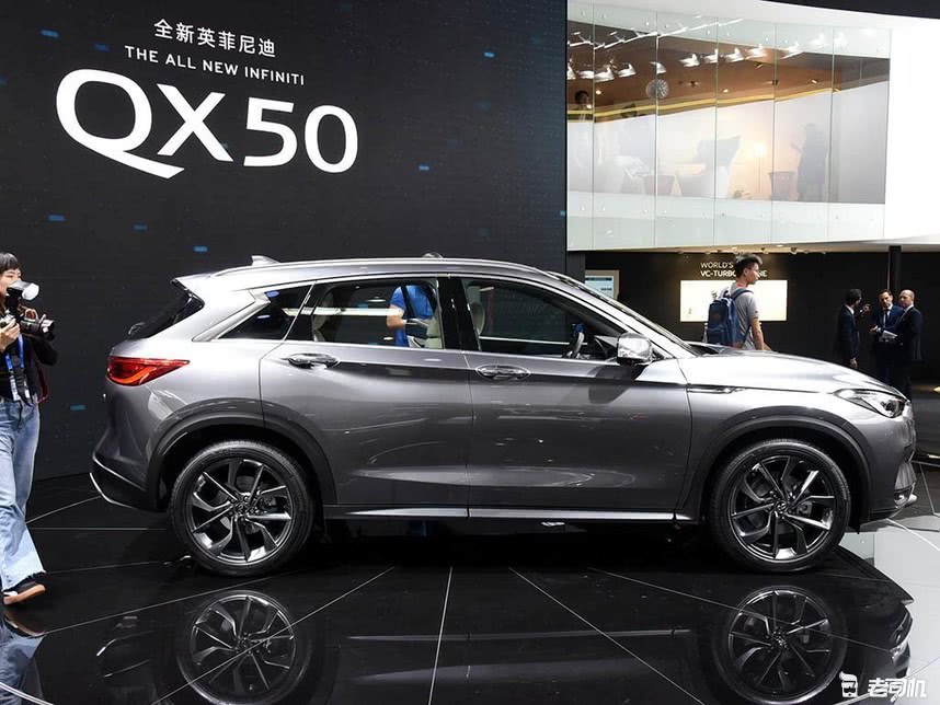 全新QX50仅35万起售 外形内饰高颜值 奥迪Q5的日子不好过了