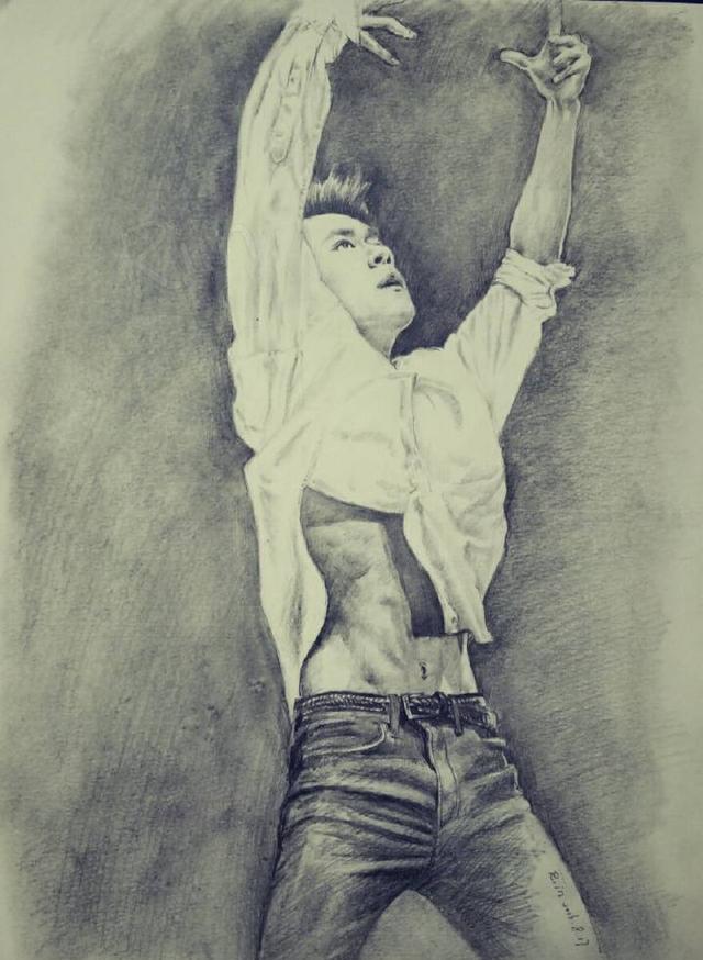 易烊千玺素描图片图片展示