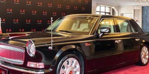 红旗L5首台定制款的车主竟然是他！网友：恭喜曹总喜提红旗