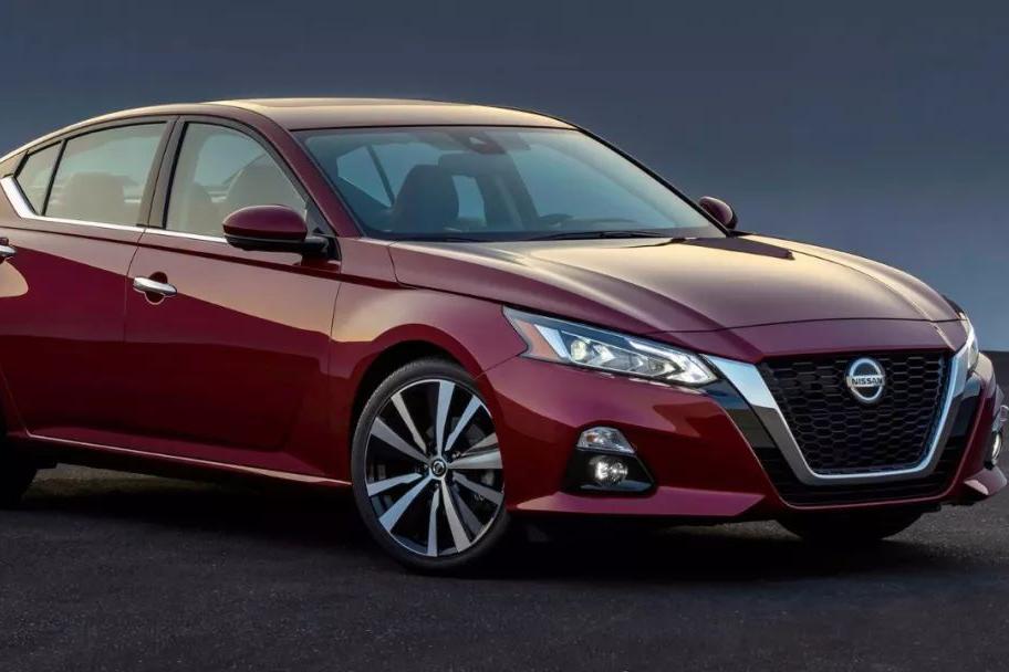 本周车娱播报：性能大沙发！2.0T的全新天籁了解一下？