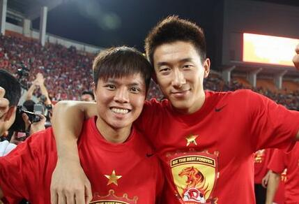 时隔两年高洪波又被门将坑!董春雨低级失误葬