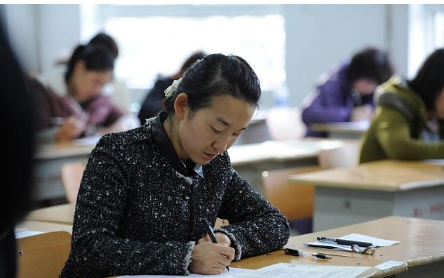 教师职称将有新变化:年度考核至少一次优秀,城