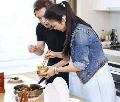 7大女星顺产，baby上榜，孙俪两胎顺产，而她三胎都顺产