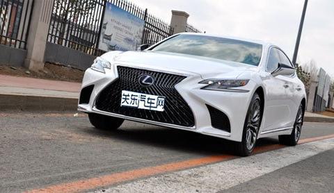 西装暴徒 试驾雷克萨斯LS500h行政版