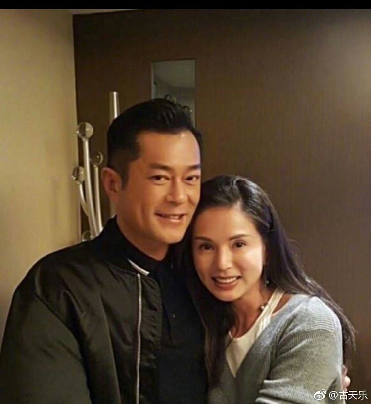 古天乐和李若彤合照,23年光阴仿佛转瞬间