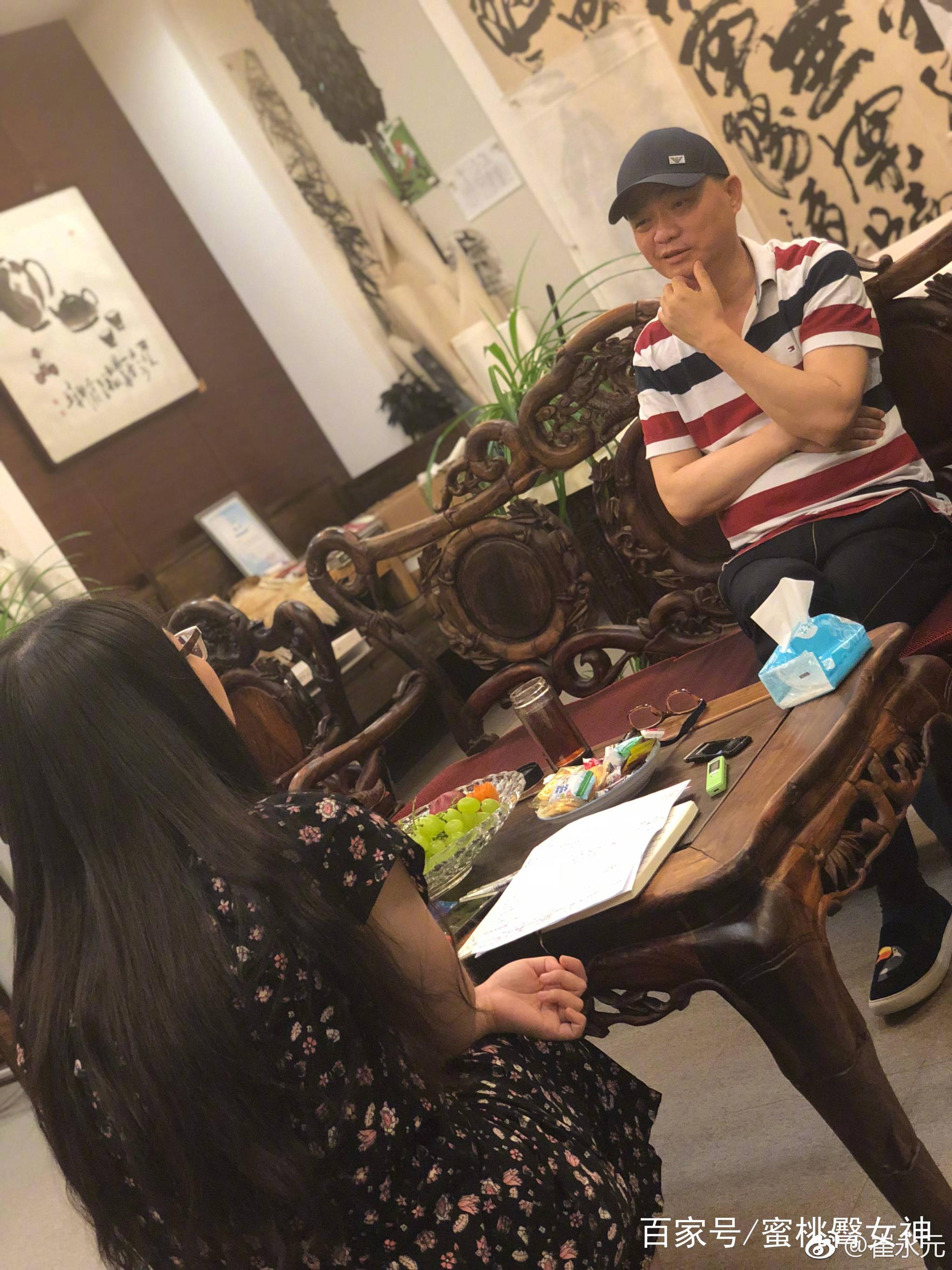 崔永元其实真的挺可怜?发文吐槽华谊股票,坏消