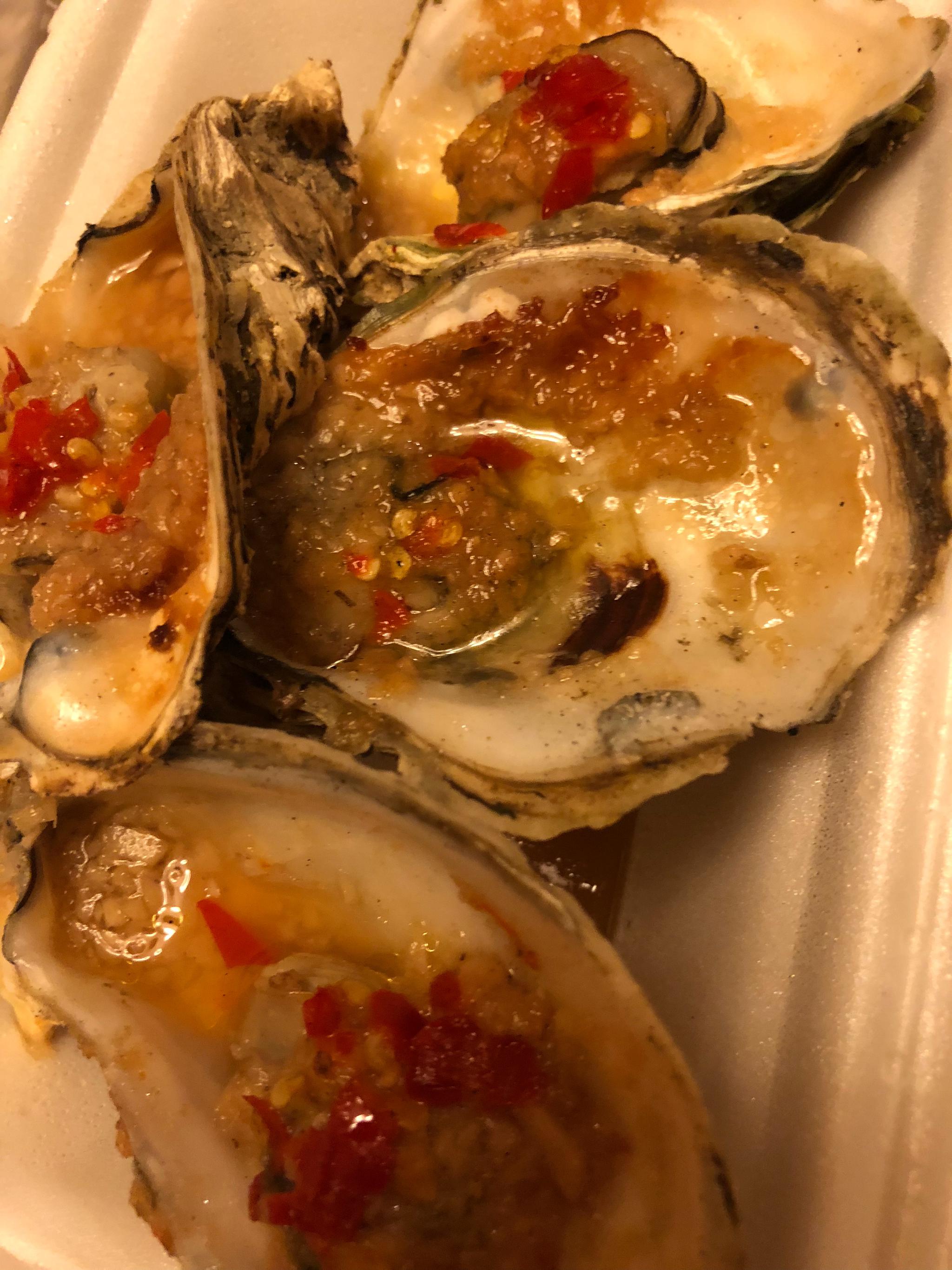 啤酒不错,一升装。这个啤酒分大度和小度