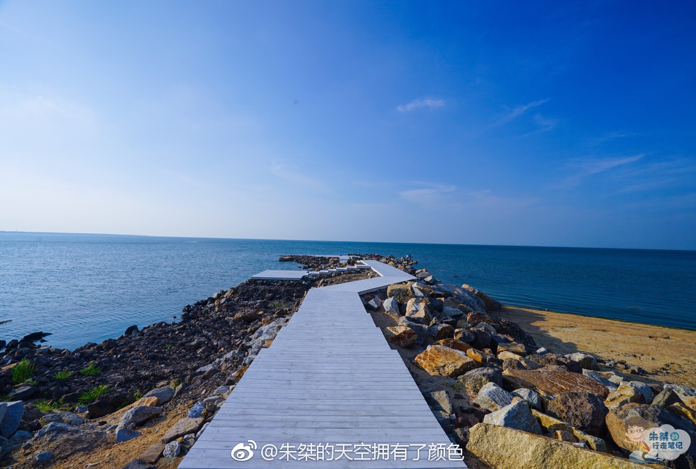 融创·东海湾 有一片业主私人沙滩,在自家门口就可以拥有碧海蓝天