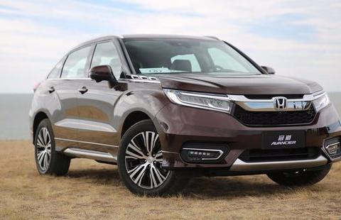 本田冠道报价及图片 搭载2.0T发动机 售价22万元起