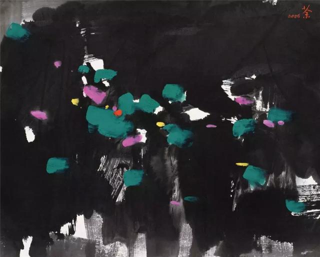 ��������е���100������Ʒչ���У�����������