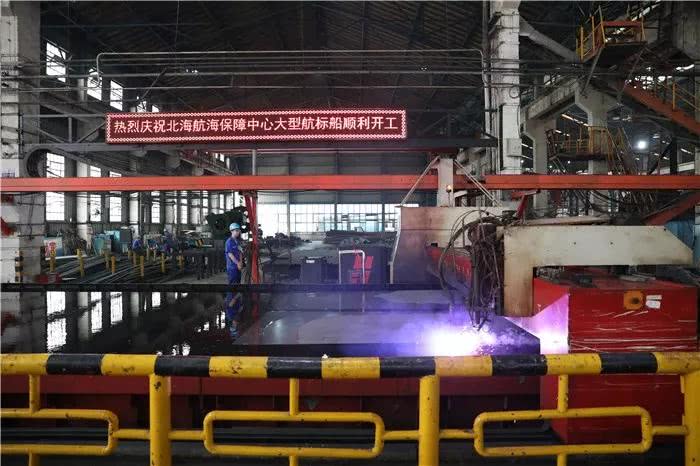  ͼ �д��ع��䴬����