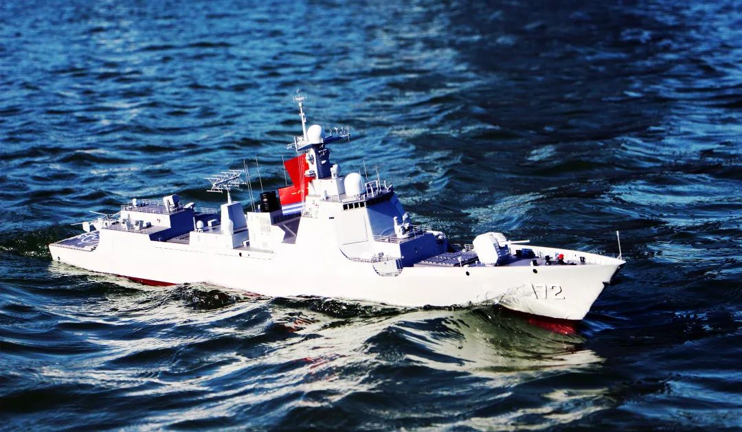 我与海军70年：网友制作的052D昆明舰模型
