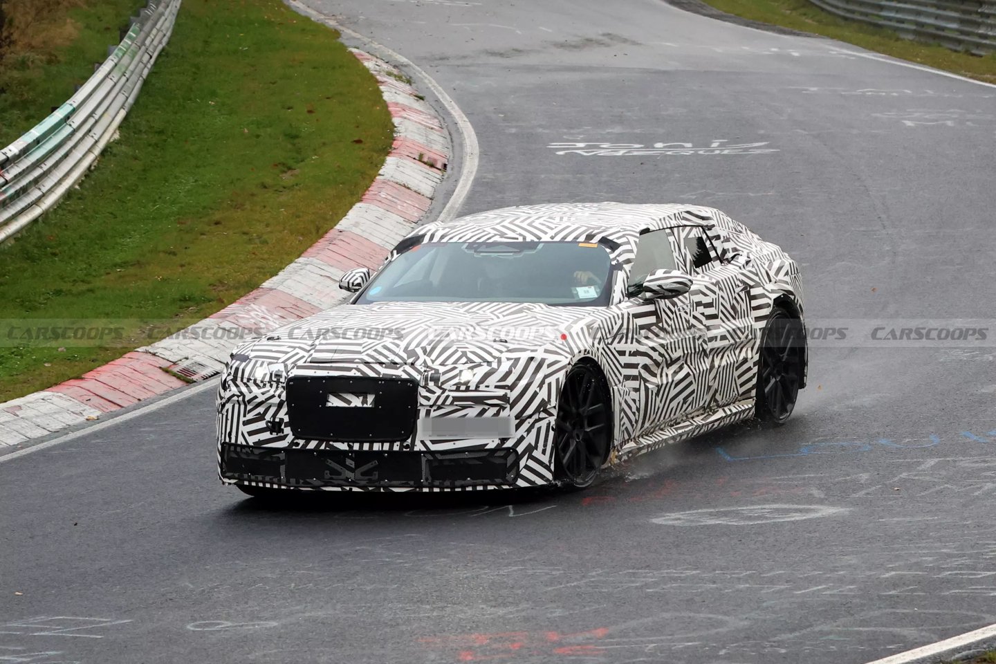 捷豹Type 00纯电轿跑谍照曝光，采用无后窗设计年底亮相