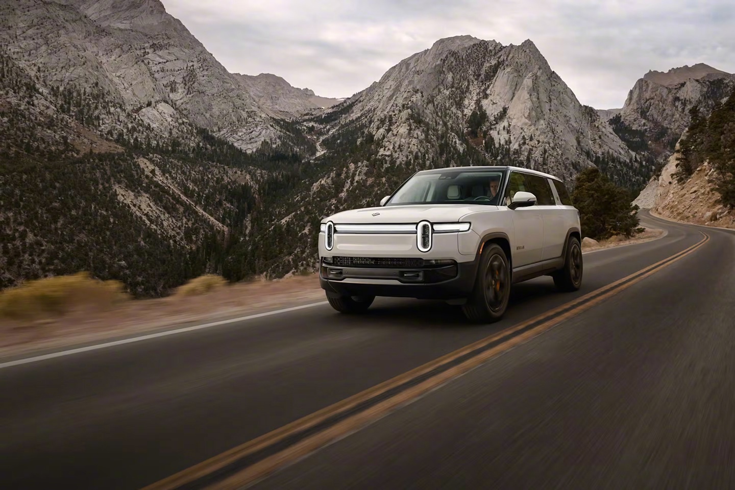 Rivian效仿特斯拉为CEO制定46亿美元薪酬计划