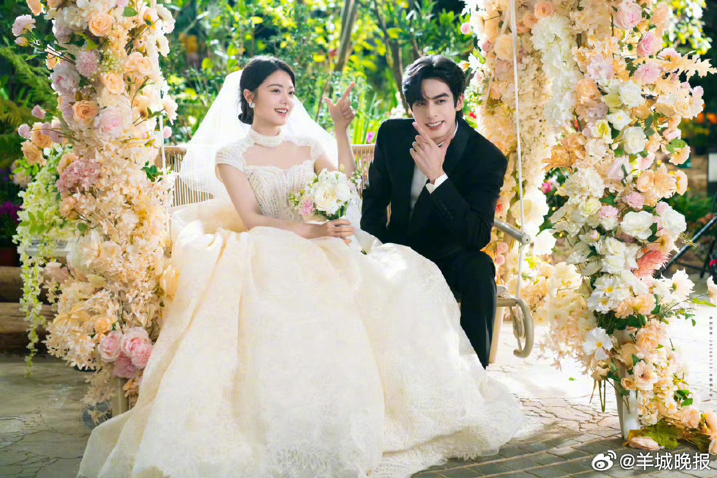 多部热剧婚纱照曝光，宋威龙赵今麦等主演甜蜜出镜
