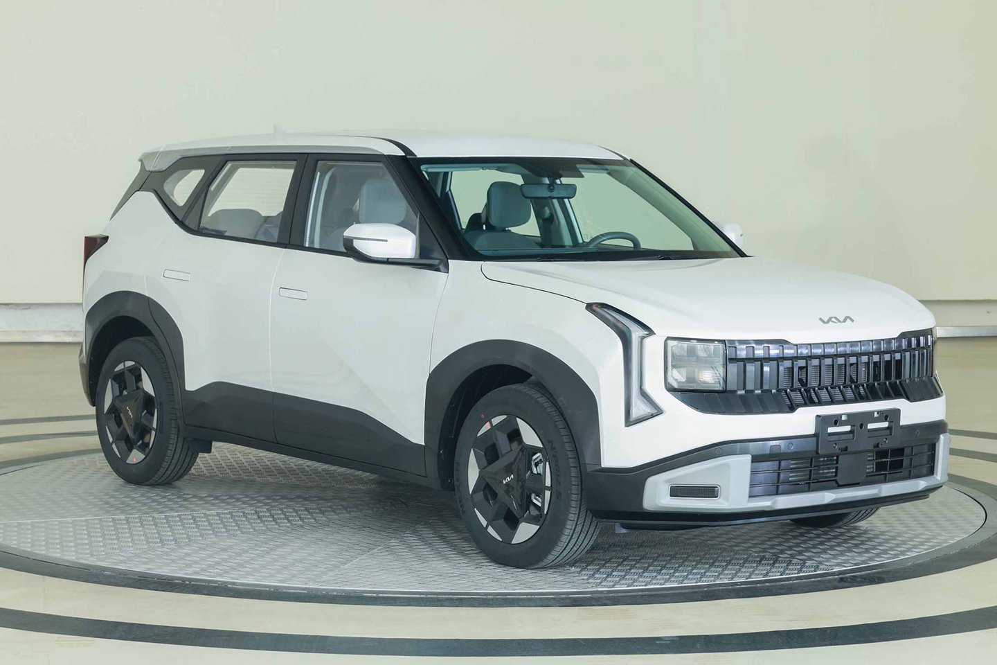 起亚新一代赛图斯申报图曝光，造型更锐利年内上市