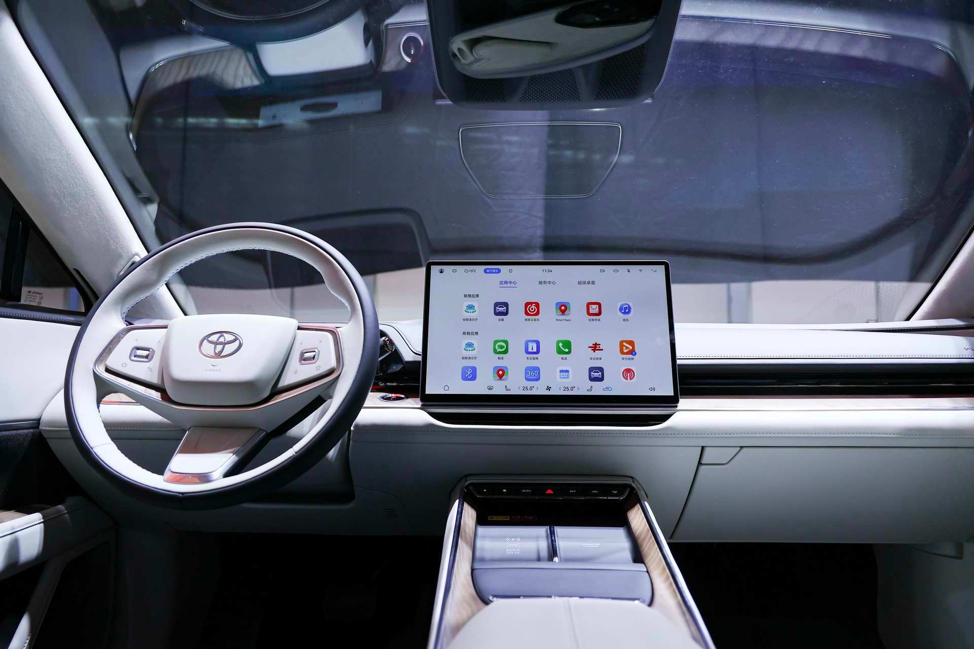 铂智7内饰协调鸿蒙系统响应快