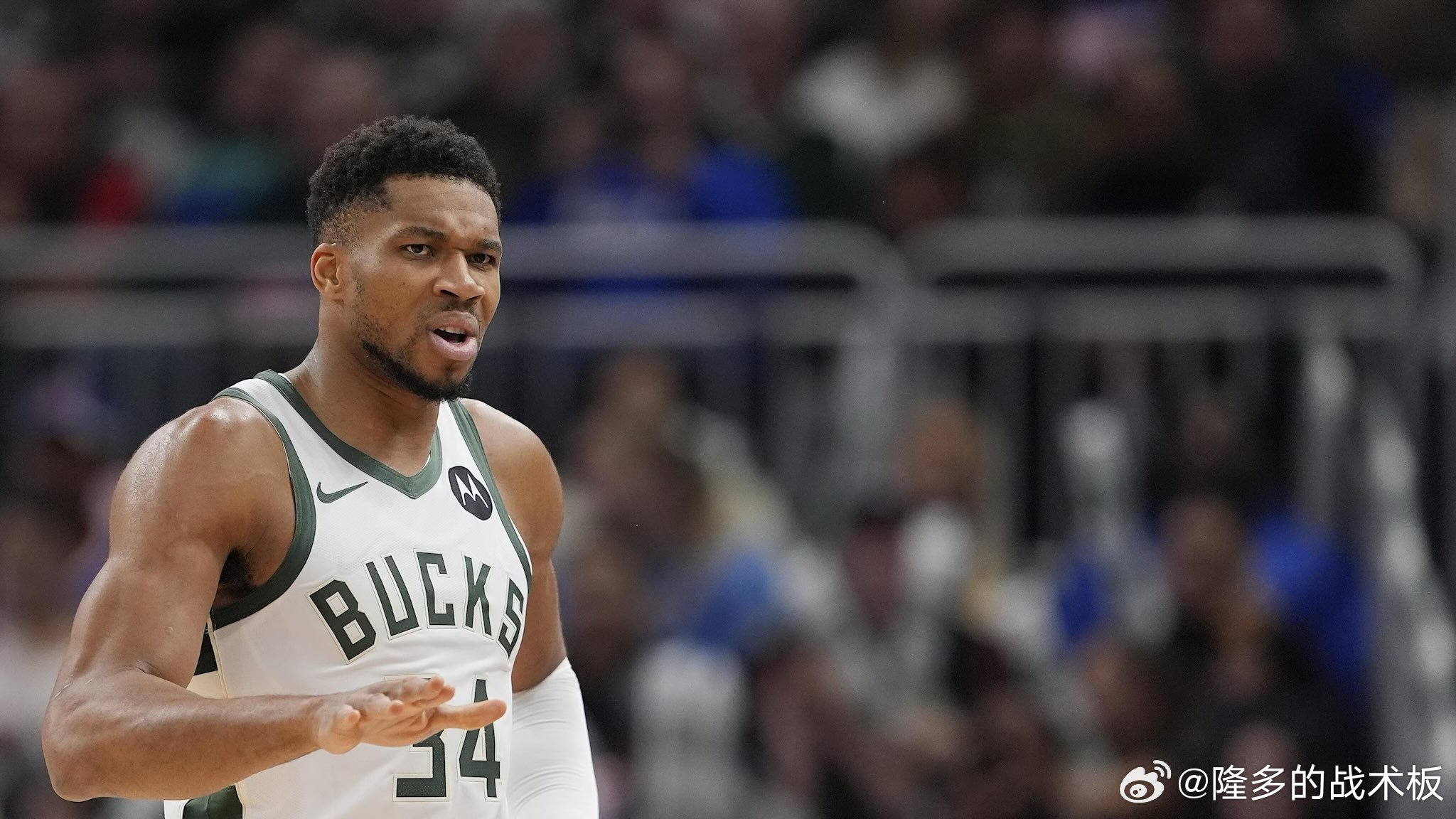 雄鹿全力挽留字母哥，曾有意拉文威金斯等球星