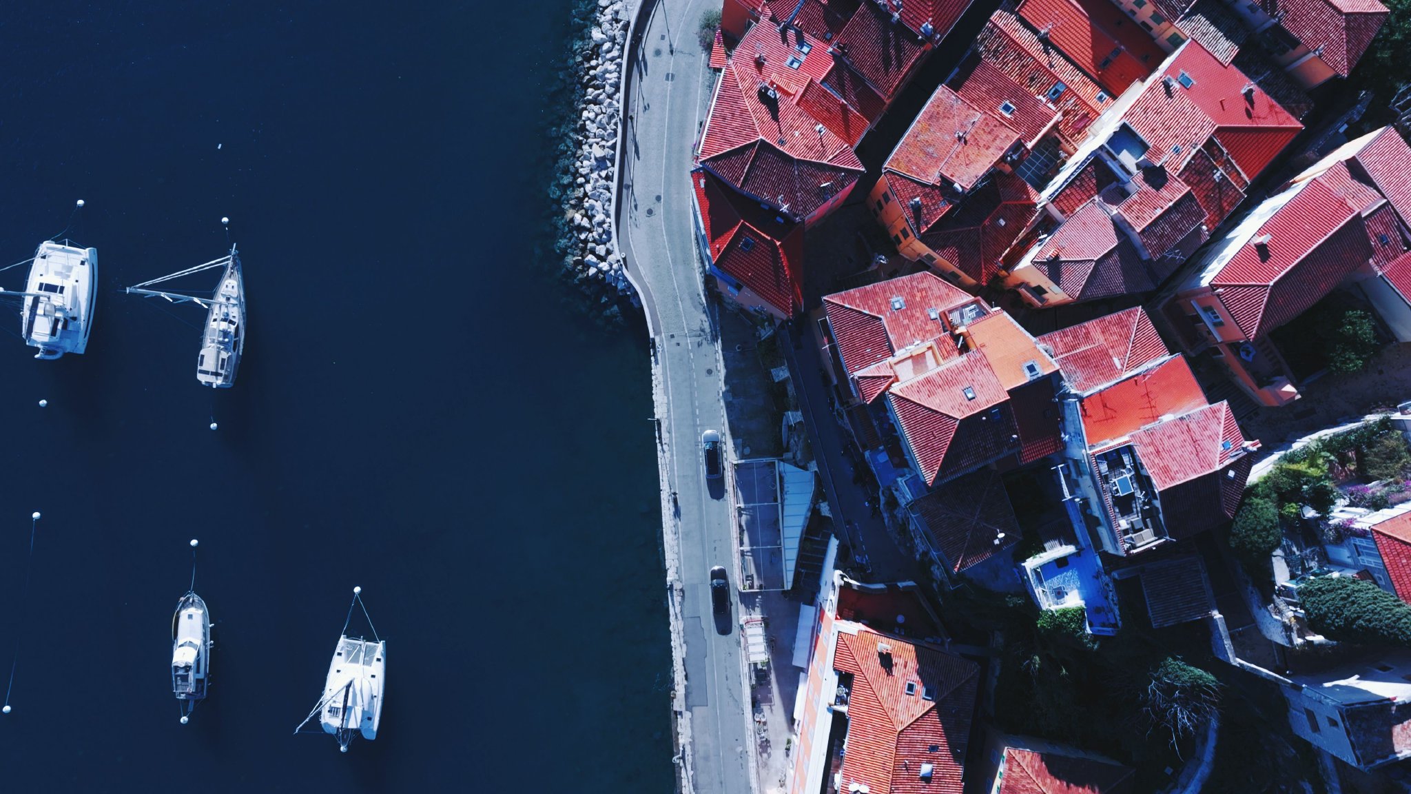 尊界S800穿越亚欧十国12000公里零故障抵达摩纳哥