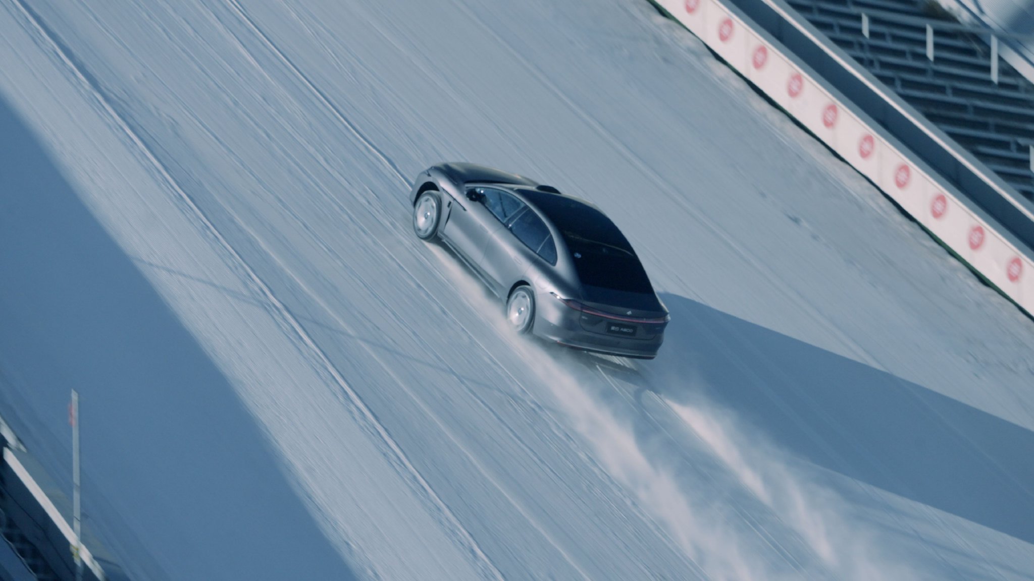 昊铂A800雪地跳台创纪录，搭载华为896线激光雷达上市