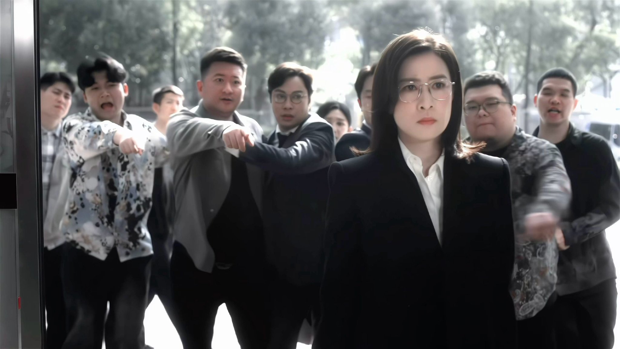 阿佘获赞正义女神称号