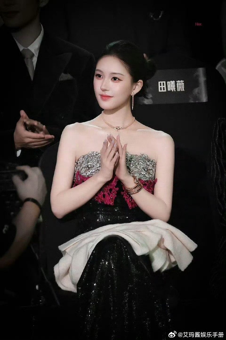 网传杨洋赵露思曾恋爱，两人合作《且试天下》引猜测