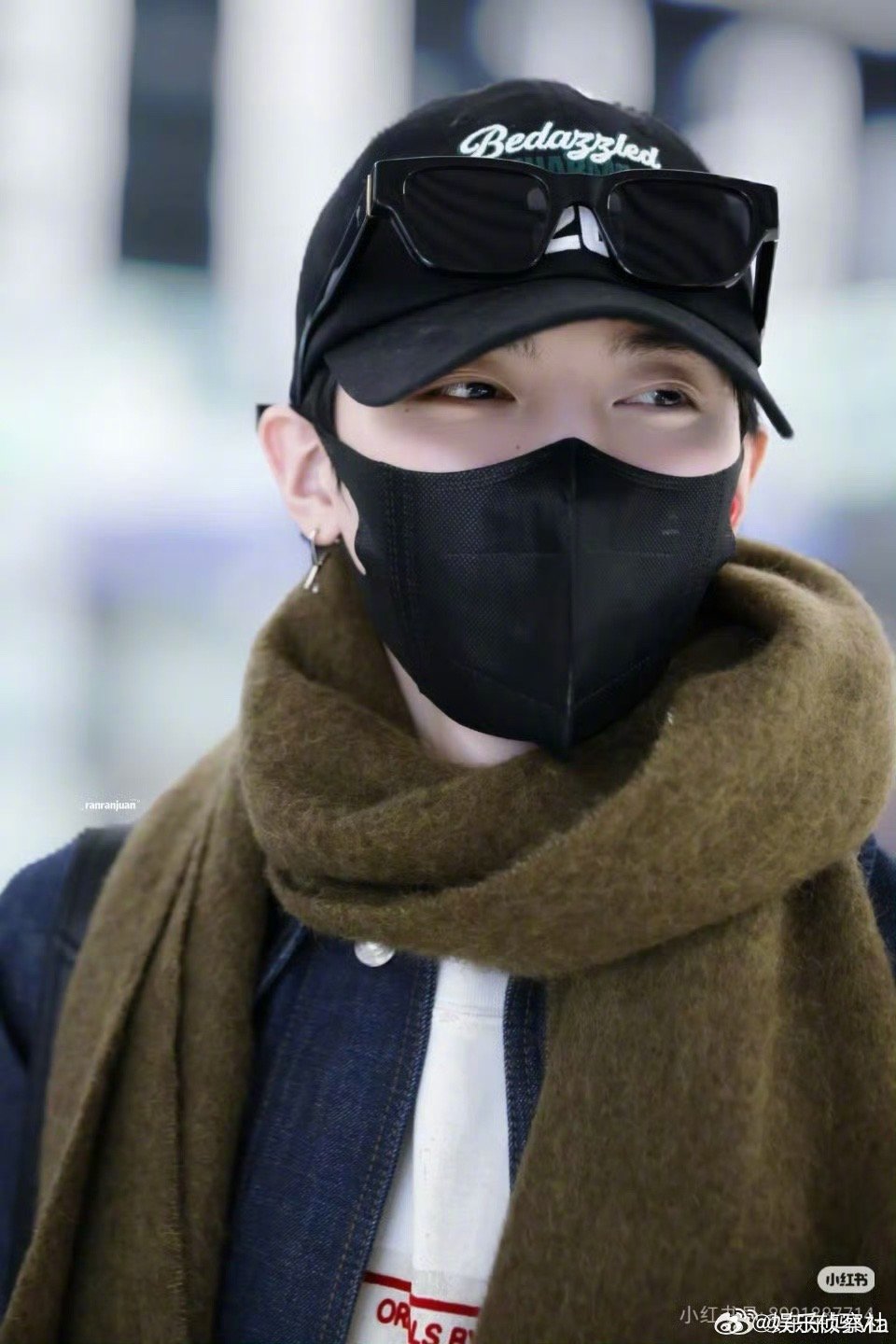 帅气男大周翊然亮相