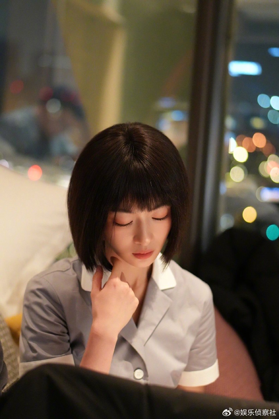 吴谨言新剧杀青后加入群聊分享日常