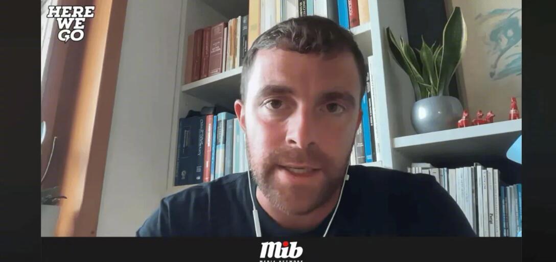 弗里克叫停巴萨签罗梅罗，对现有后卫满意