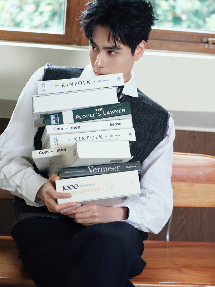 胡一天回应饭撒疑问，幽默接梗引关注