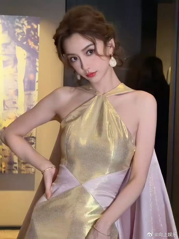 Angelababy获赞顶级星光女星