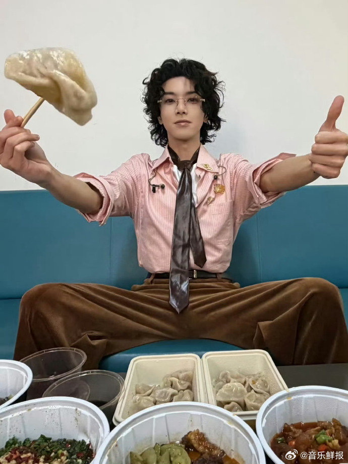 何老师妙语逗笑华晨宇