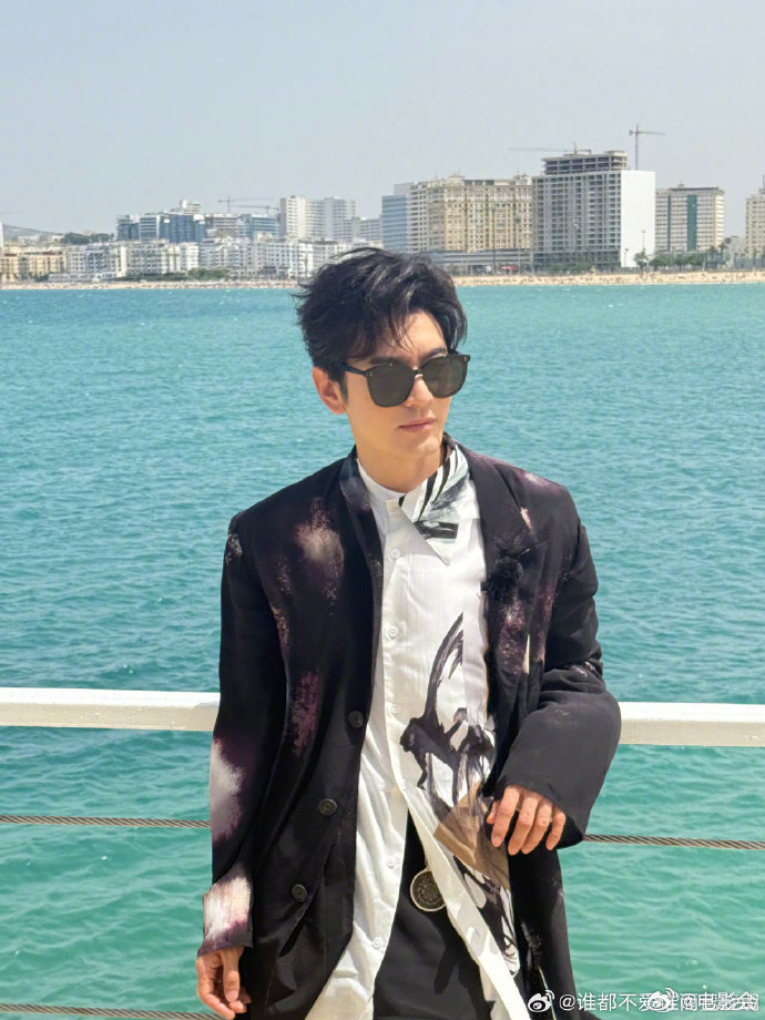 黄晓明领奖发言直白坦荡